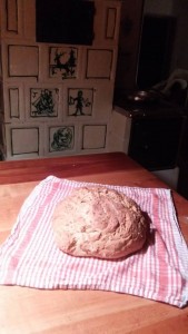 Bauernhofurlaub Österreich selbstgemachtes Bauernbrot